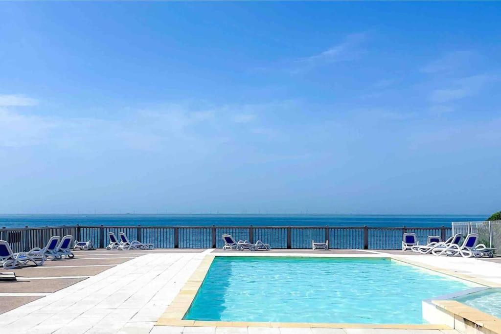 Unique ! Acces Direct A La Plage ! Duplex Avec Grand Solarium Batz-sur-Mer Extérieur photo
